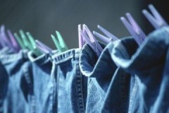 Original och effektiva sätt att torka jeans snabbt och korrekt efter tvätt