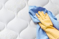 Little tricks on how to remove blood from a mattress at home