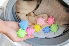 How to choose and correctly use balls for washing clothes in a washing machine?