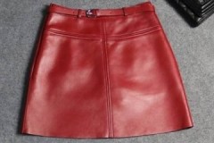 Several effective ways to iron a leather skirt at home