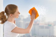 Secrets of experienced housewives: which cloth is better to wash windows