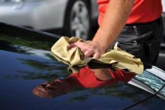 Tips from experienced motorists on how to remove tar from a car